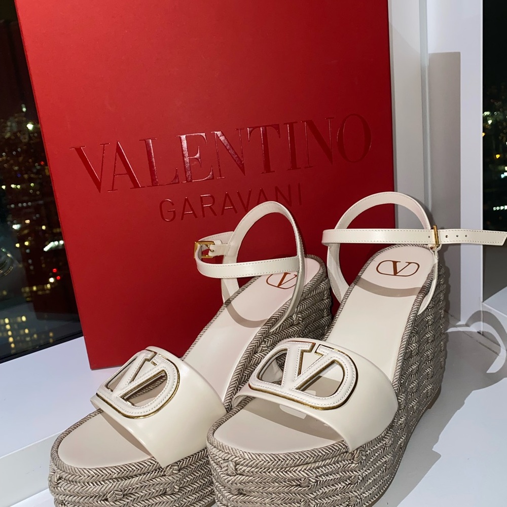 Valentino Garavani Vlogo Calfskin Cut-Out Wedge Sandal 110Mm